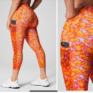 Fabletics Capri On the Go Power-hold Leggings